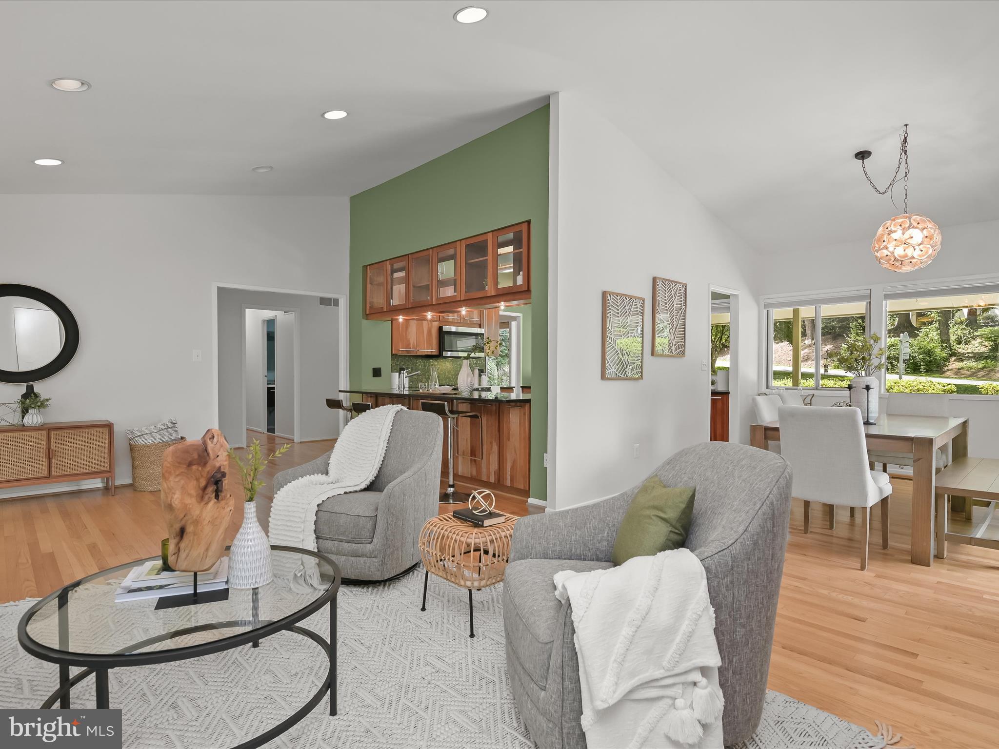 7610 Hamilton Spring Road Bethesda, MD 20817 - Photo 8 of 41 hamiltonspring035