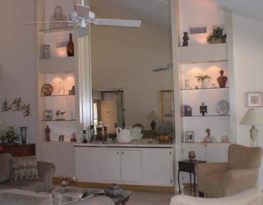 137 Dunes Edge Road Jupiter, FL 33477 - Photo 5 of 11 living room