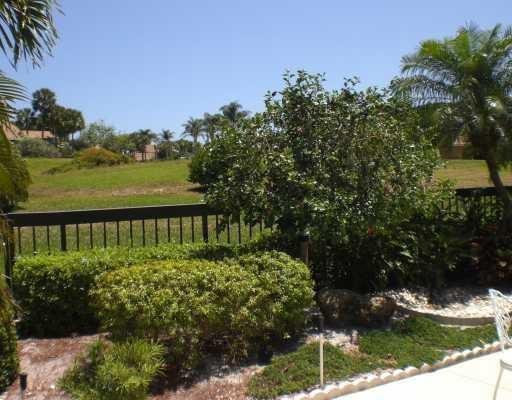 137 Dunes Edge Road Jupiter, FL 33477 - Photo 9 of 11 patio 2