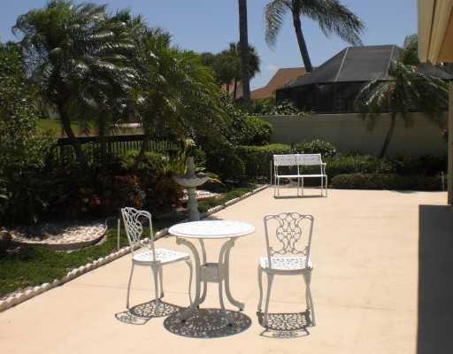 137 Dunes Edge Road Jupiter, FL 33477 - Photo 10 of 11 Patio