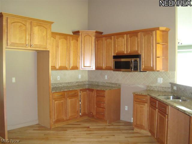 8311 Johnnycake Ridge Road Mentor, OH 44060 - Photo 7 of 23 Kitchen