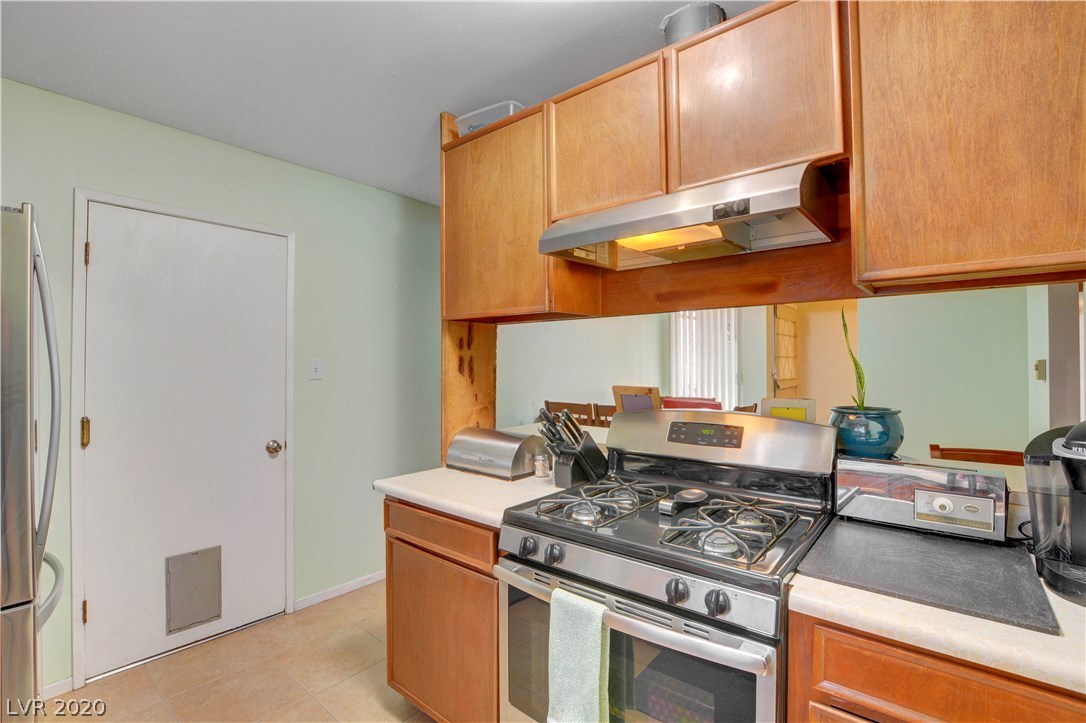 505 Altamira Road Las Vegas, NV 89145 - Photo 21 of 36 Gallery Image 21