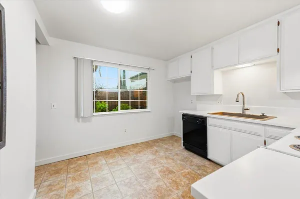 $420,000 | 2686 South Whitney Boulevard, Rocklin, CA 95677