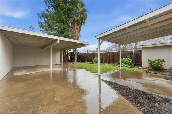 $420,000 | 2686 South Whitney Boulevard, Rocklin, CA 95677