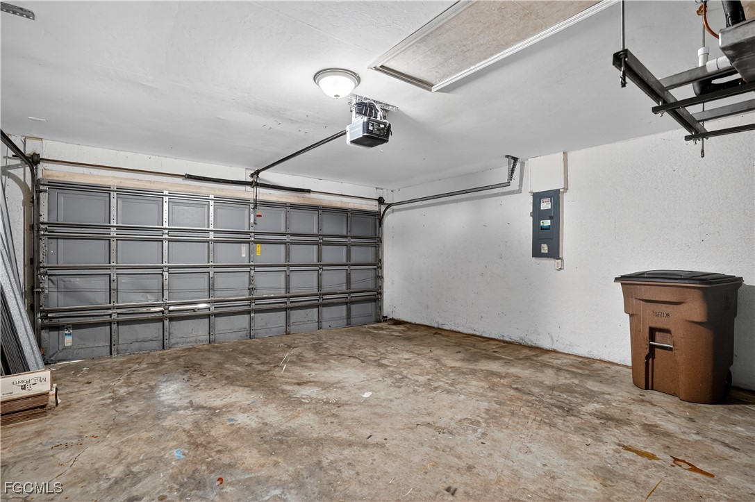 8811 Buckingham Road Fort Myers, FL 33905 - Photo 29 of 30 a view of a garage