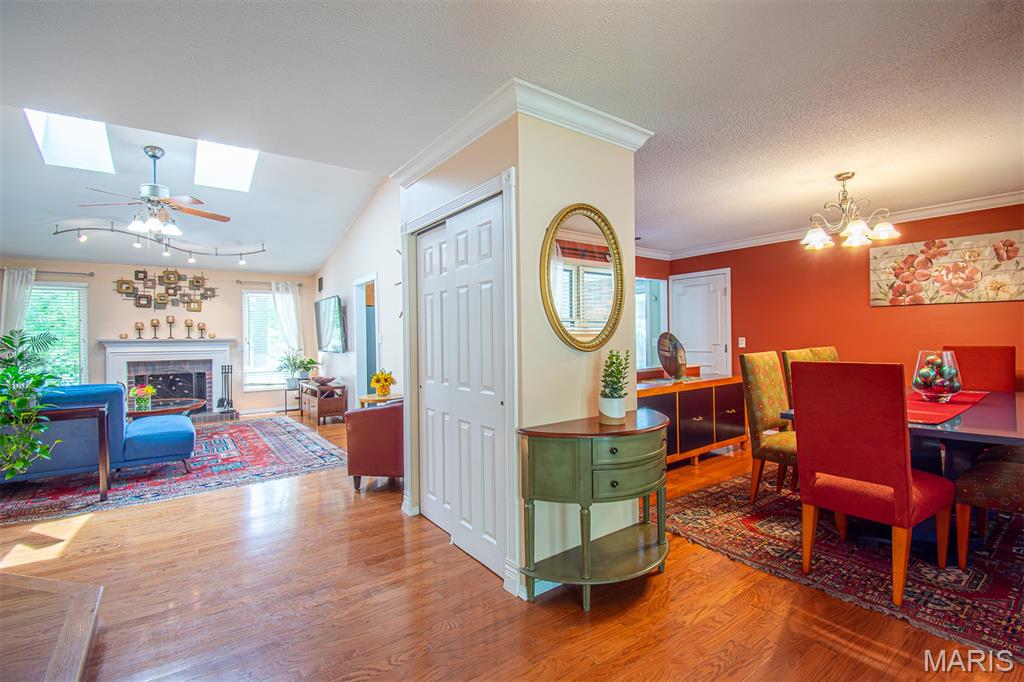 2025 Rurline Drive St. Louis, MO 63146 - Photo 15 of 92