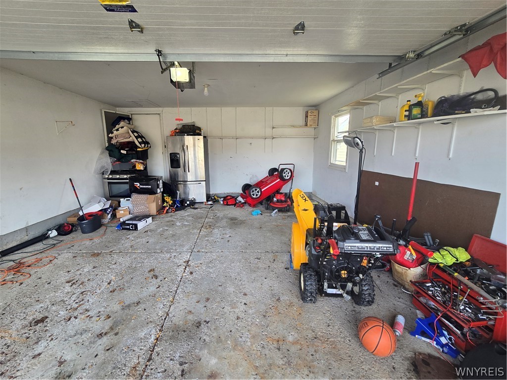 465 Rowley Road Cheektowaga, NY 14043 - Photo 15 of 25 garage
