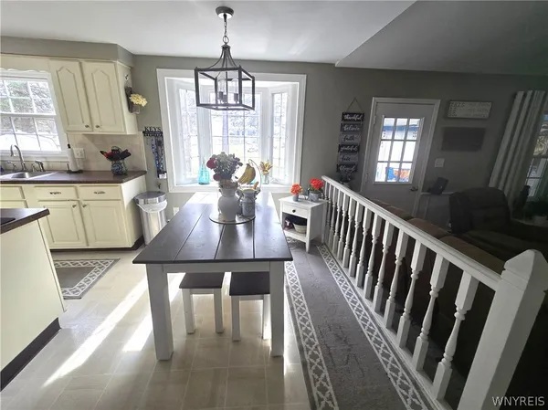 $384,999 | 465 Rowley Road, Cheektowaga, NY 14043