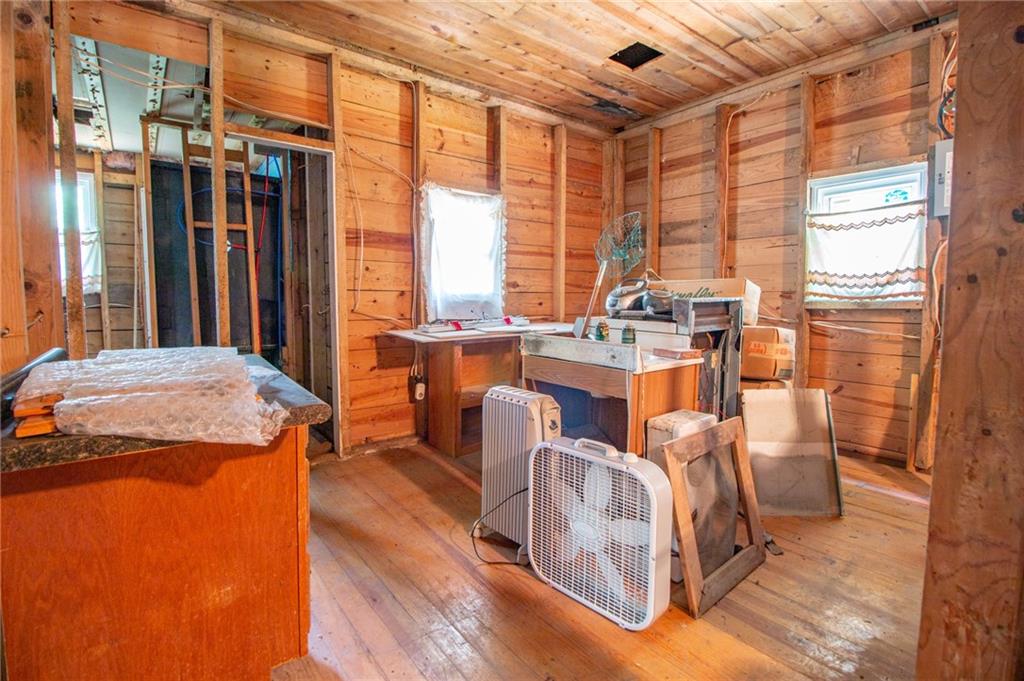 106 Davis Road Slippery Rock, PA 16057 - Photo 9 of 23 Gallery Image 9