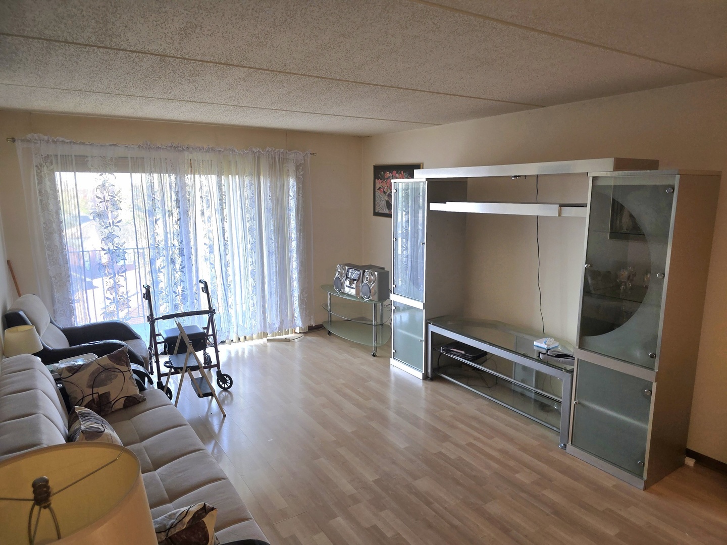6526 West Irving Park Road, Unit 505 Chicago, IL 60634 - Photo 4 of 14