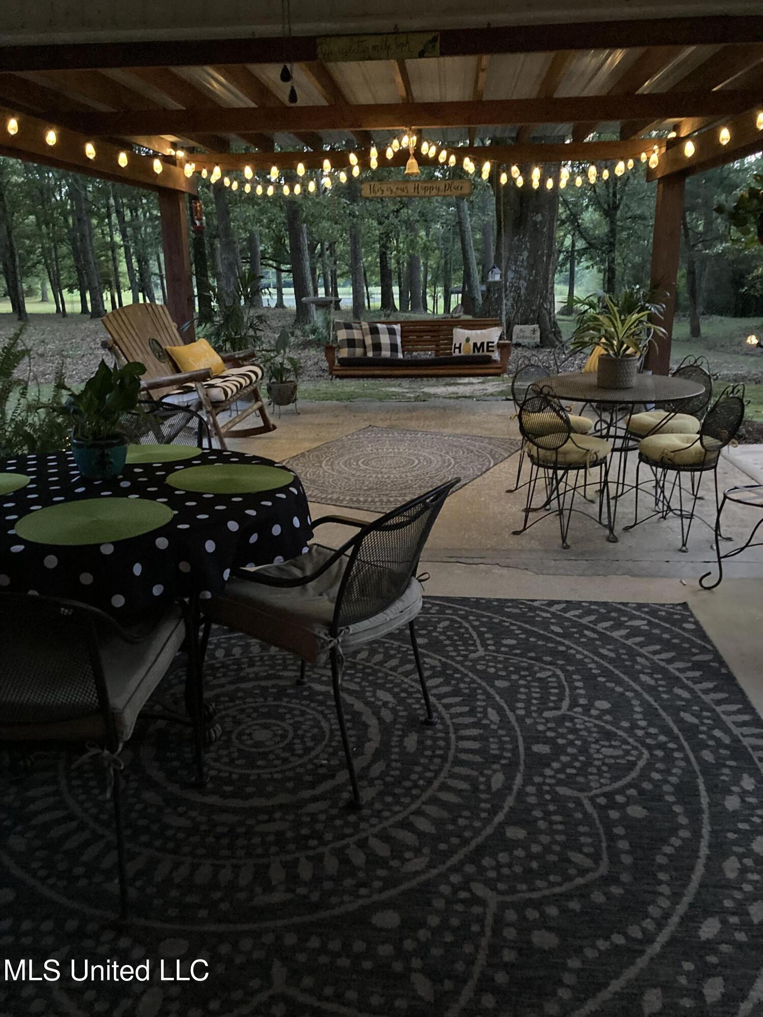 250 Roberts Road Newhebron, MS 39140 - Photo 26 of 46 IMG-4983