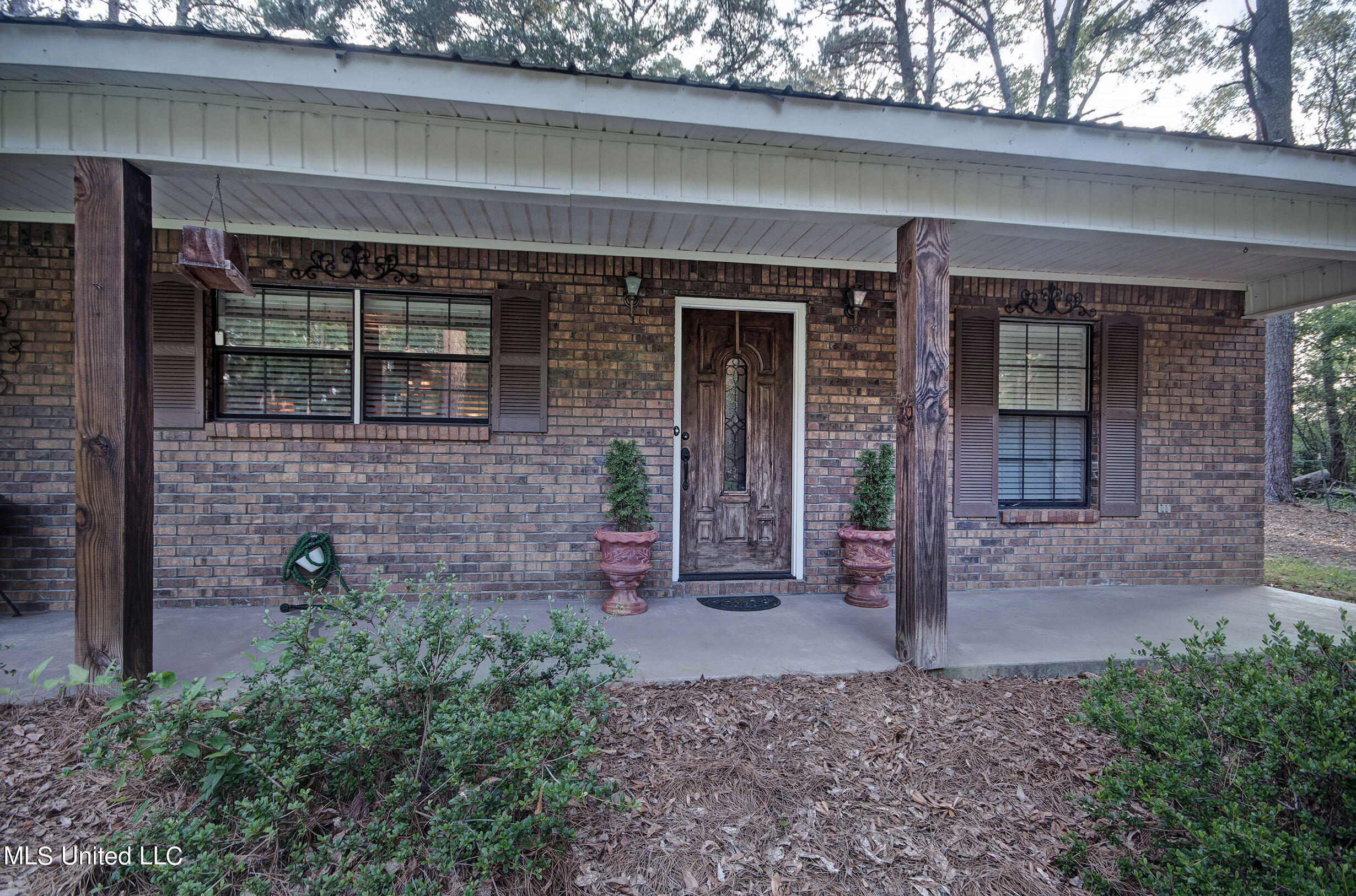 250 Roberts Road Newhebron, MS 39140 - Photo 5 of 46 IMGP1909_10_11
