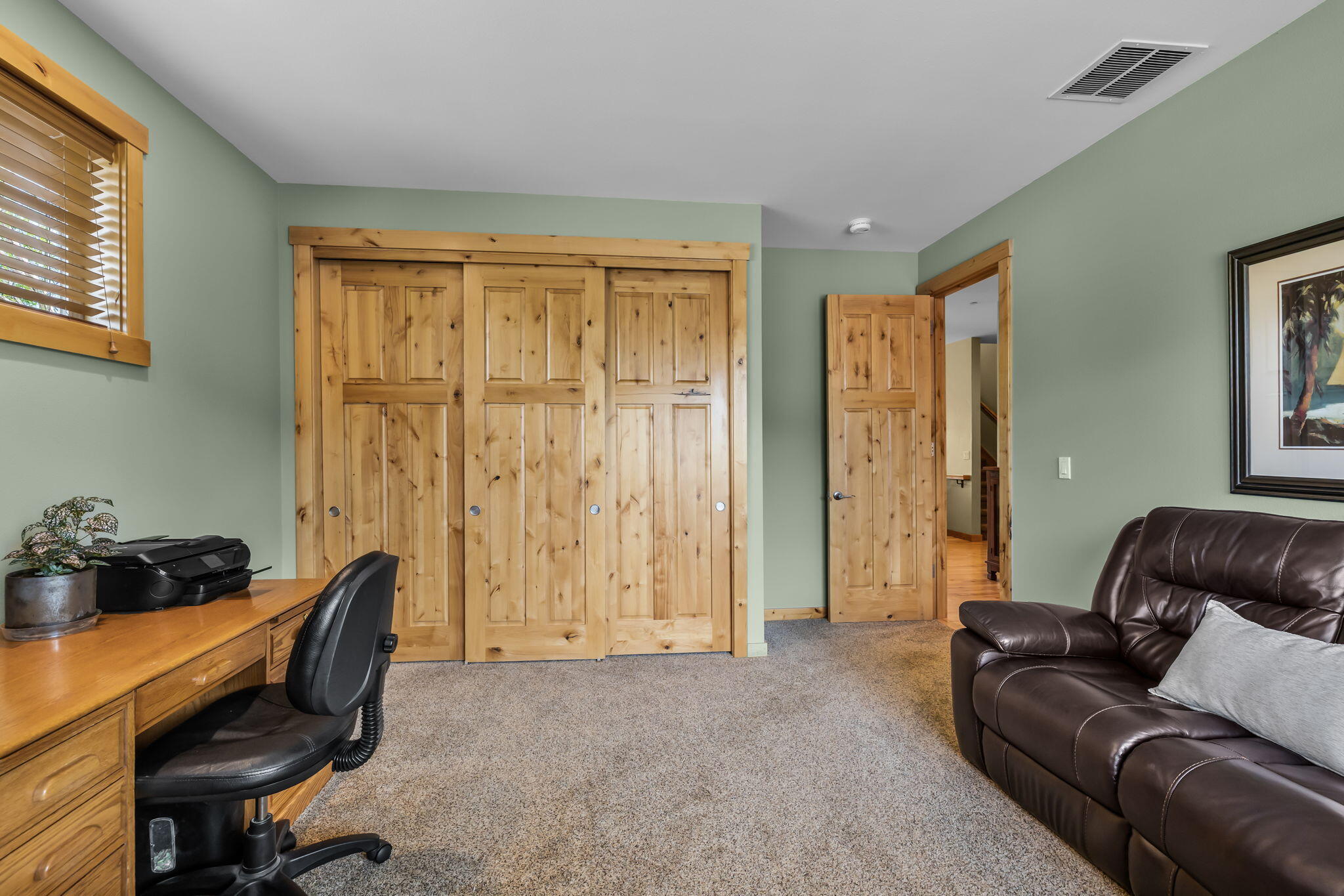 601 Southwest Otter Way Bend, OR 97702 - Photo 24 of 58