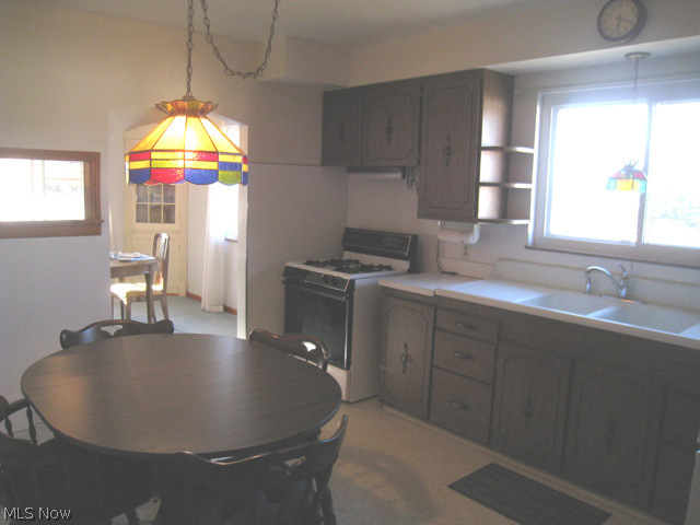 10106 West Pleasant Valley Road Cleveland, OH 44130 - Photo 8 of 17 Gallery Image 8