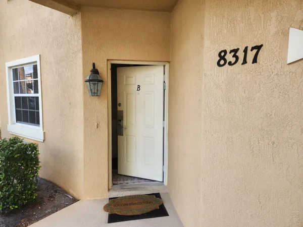 $1,295 | 8317 Mulligan Circle, Port St. Lucie, FL 34986