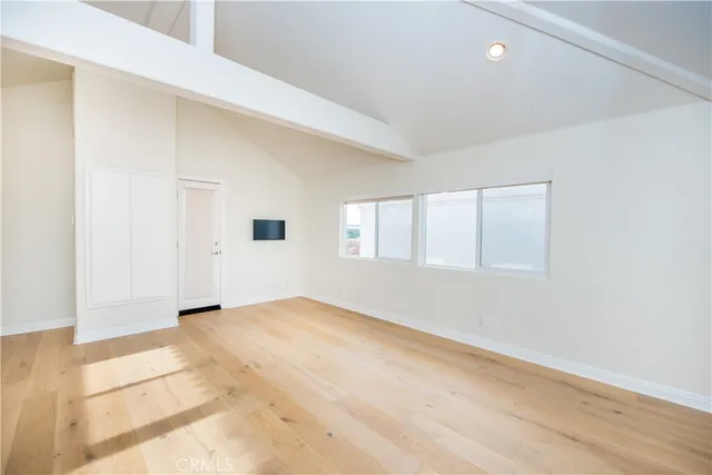 $2,495,000 | 316 6th Street, Huntington Beach, CA 92648