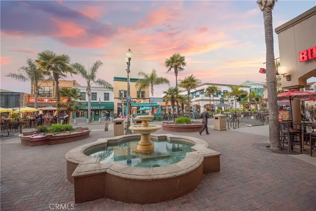 $2,495,000 | 316 6th Street, Huntington Beach, CA 92648