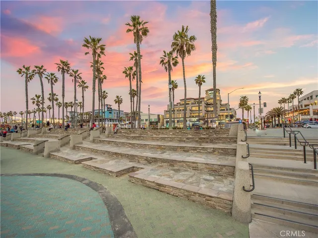 $2,495,000 | 316 6th Street, Huntington Beach, CA 92648