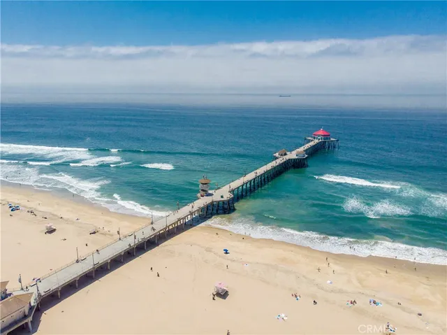 $2,495,000 | 316 6th Street, Huntington Beach, CA 92648