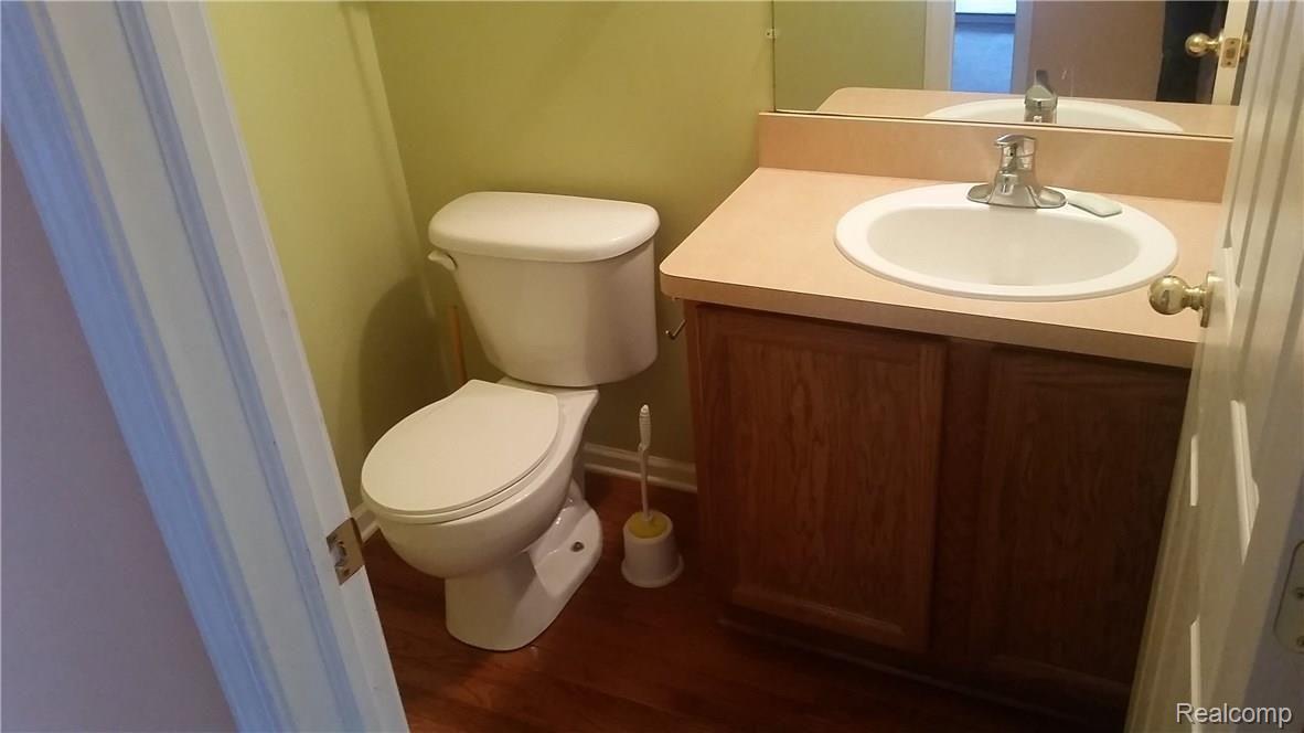 7999 Jeremy Road Belleville, MI 48111 - Photo 6 of 15 First Floor Lav