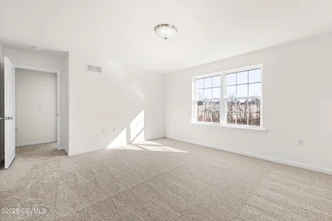 $398,000 | 107 St Andrews Way, Selinsgrove, PA 17870