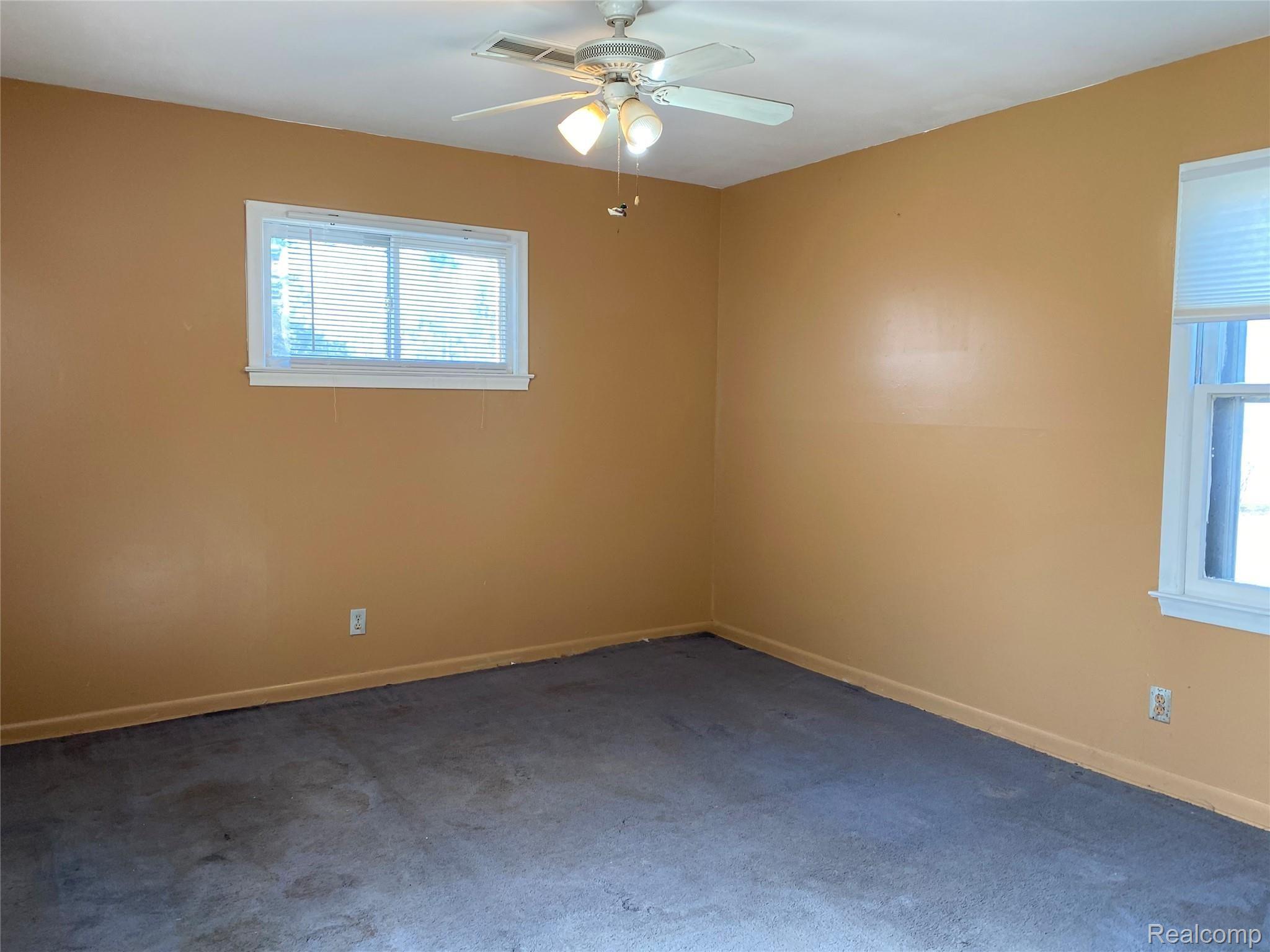 50641 Callens Road New Baltimore, MI 48047 - Photo 9 of 18 IMG_8268.jpg