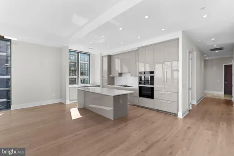 $2,690,000 | 7887 Jones Branch Drive, Unit 1701, McLean, VA 22102