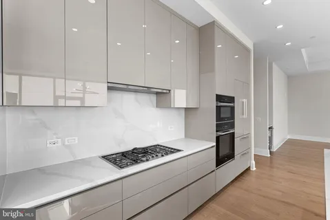 $2,690,000 | 7887 Jones Branch Drive, Unit 1701, McLean, VA 22102