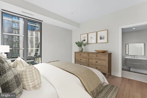 $2,690,000 | 7887 Jones Branch Drive, Unit 1701, McLean, VA 22102