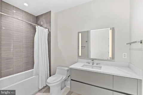 $2,690,000 | 7887 Jones Branch Drive, Unit 1701, McLean, VA 22102