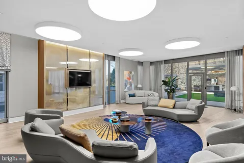 $2,690,000 | 7887 Jones Branch Drive, Unit 1701, McLean, VA 22102