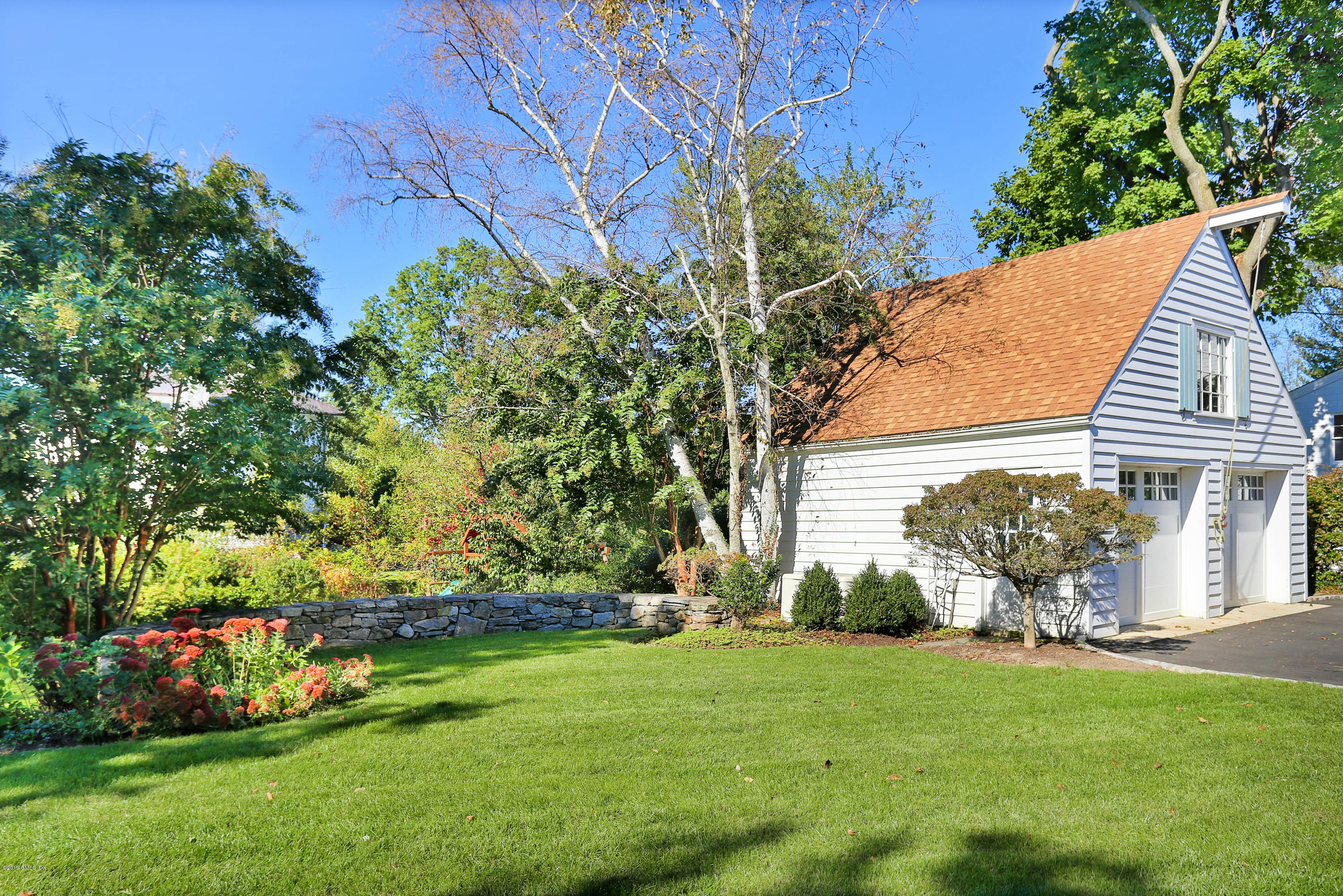 7 Nawthorne Road Old Greenwich, CT 06870 - Photo 6 of 39 Garage