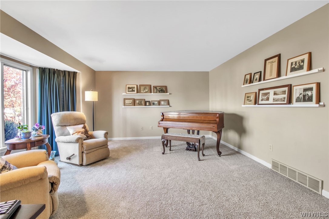 4 Grace Way Lancaster, NY 14086 - Photo 17 of 44