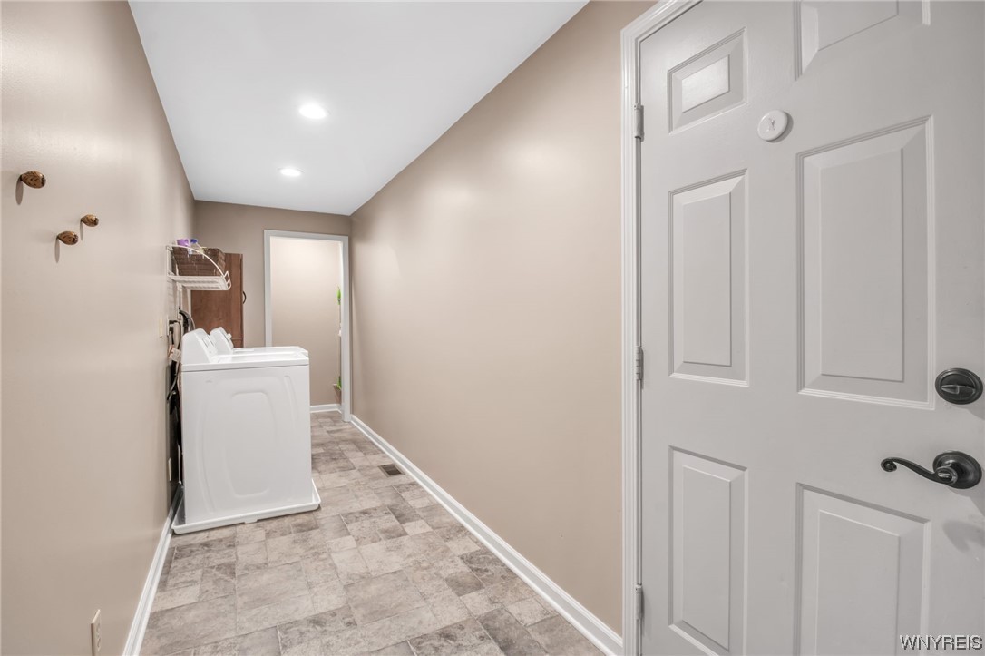 4 Grace Way Lancaster, NY 14086 - Photo 21 of 44