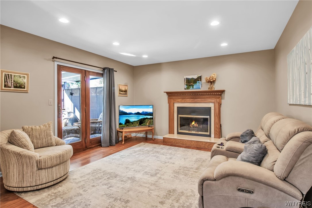 4 Grace Way Lancaster, NY 14086 - Photo 3 of 44