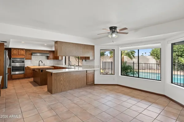 $959,900 | 1204 East Glencove Circle, Mesa, AZ 85203