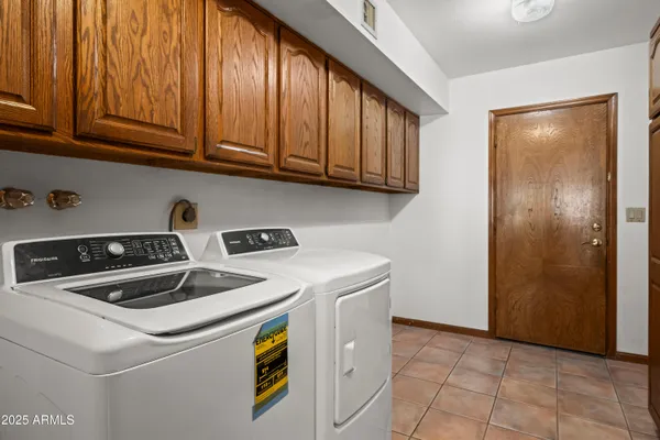 $959,900 | 1204 East Glencove Circle, Mesa, AZ 85203