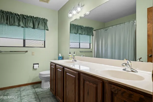 $959,900 | 1204 East Glencove Circle, Mesa, AZ 85203