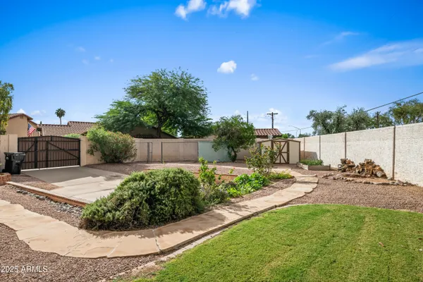 $959,900 | 1204 East Glencove Circle, Mesa, AZ 85203