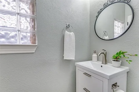 $345,000 | 3623 Hawthorne Avenue, Dallas, TX 75219