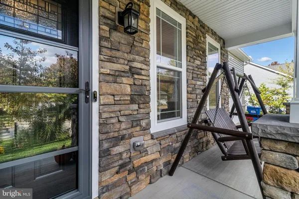 $689,900 | 12127 Riverview Drive, Newburg, MD 20664