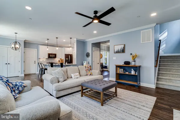 $689,900 | 12127 Riverview Drive, Newburg, MD 20664