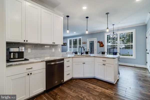 $689,900 | 12127 Riverview Drive, Newburg, MD 20664