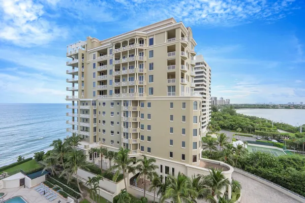 $6,500 | 5380 North Ocean Drive, Unit 9A, Singer Island, FL 33404