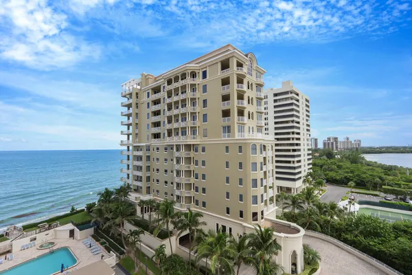 $6,500 | 5380 North Ocean Drive, Unit 9A, Singer Island, FL 33404