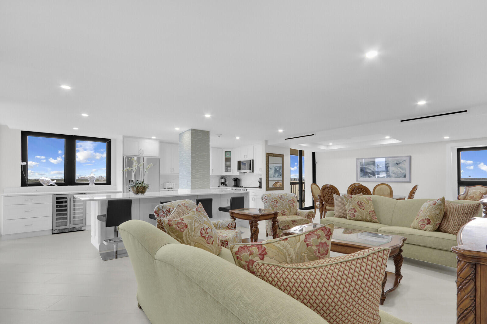 5380 North Ocean Drive, Unit 9A Singer Island, FL 33404 - Photo 8 of 38 08_Image_8_mls