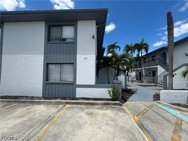 $1,650 | 4712 Southeast 5th Place, Unit 102, Cape Coral, FL 33904