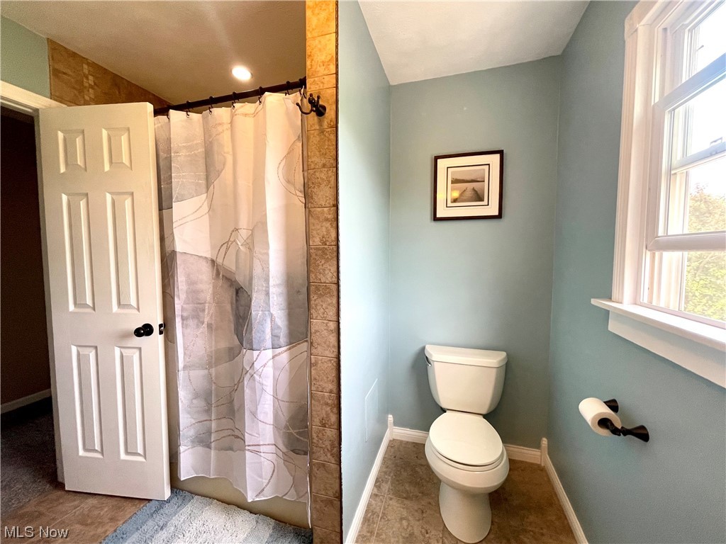 8400 Limeridge Road Ravenna, OH 44266 - Photo 14 of 25 Gallery Image 14