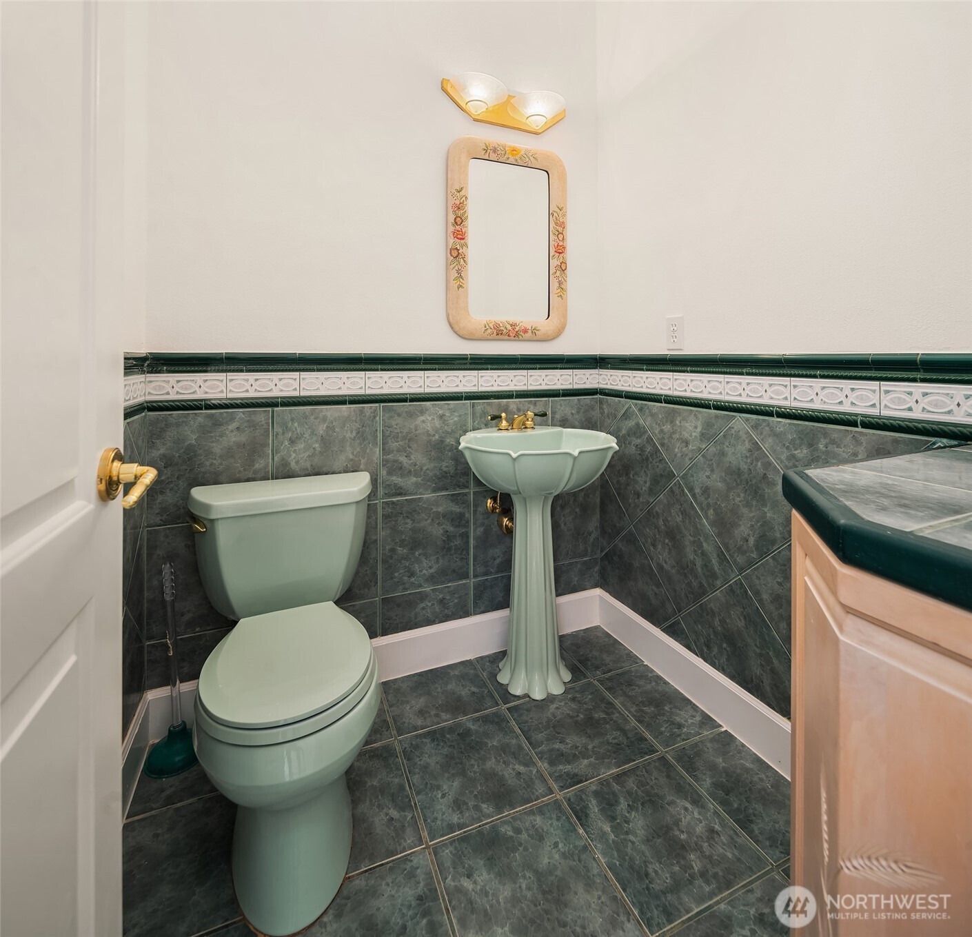 457 East Victor Road Belfair, WA 98528 - Photo 13 of 34 Gallery Image 13