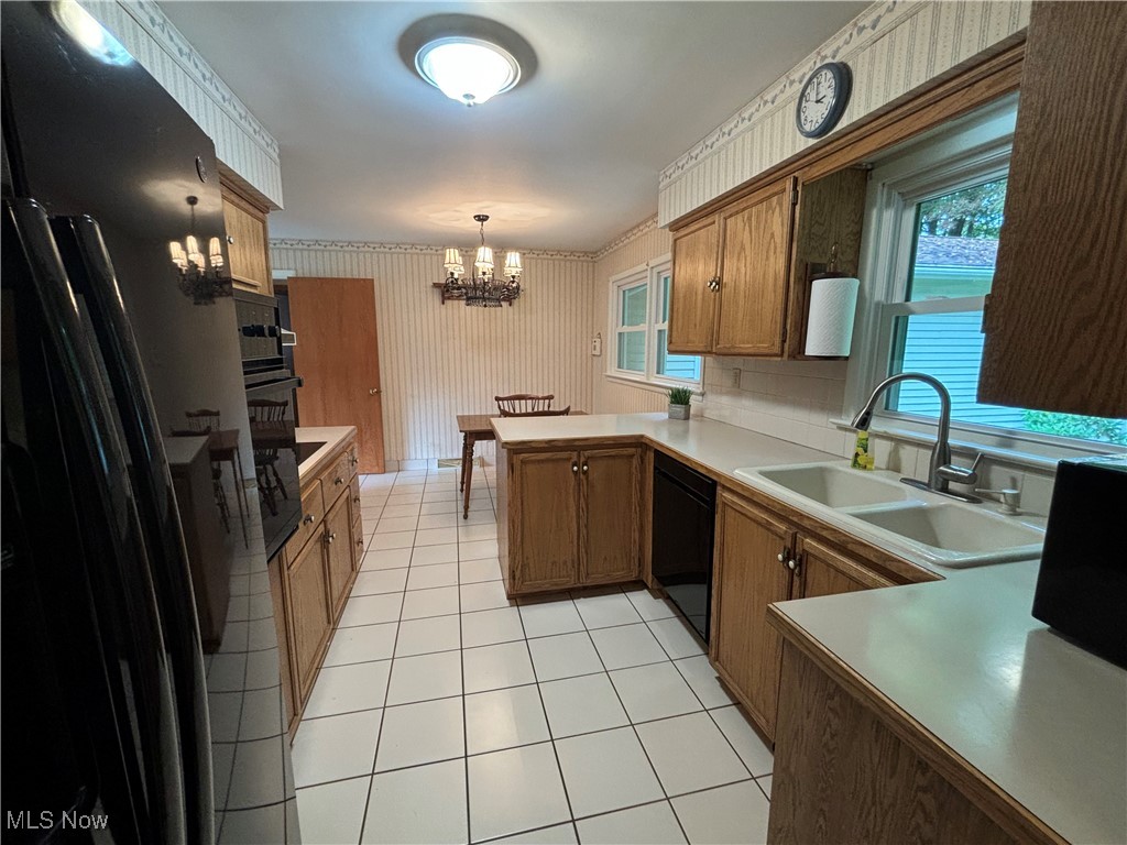 10708 Sherman Road Chardon, OH 44024 - Photo 6 of 31 Spacious Eat-in-Kitchen